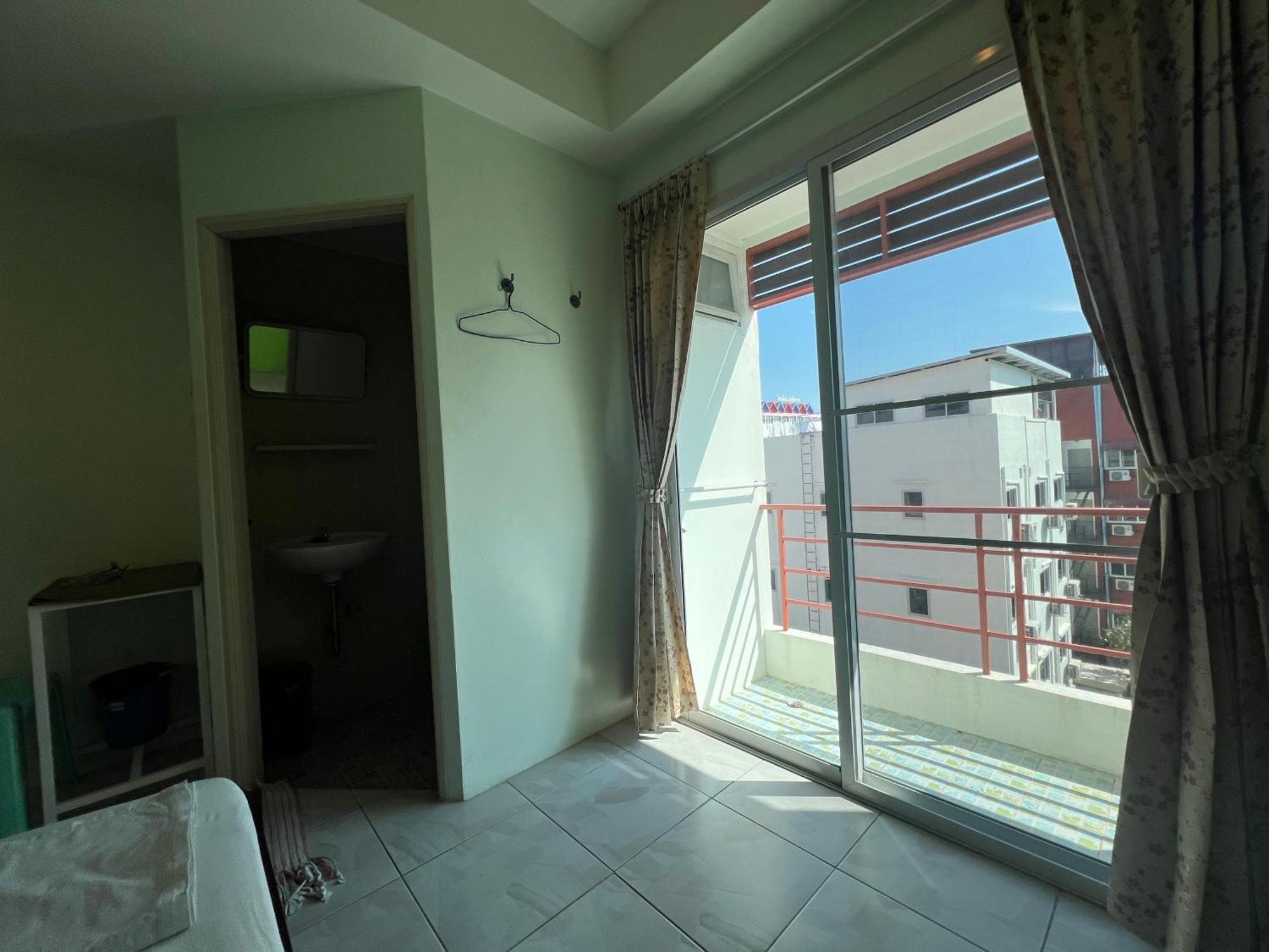 Bonita House Hotel Bangkok Ngoại thất bức ảnh