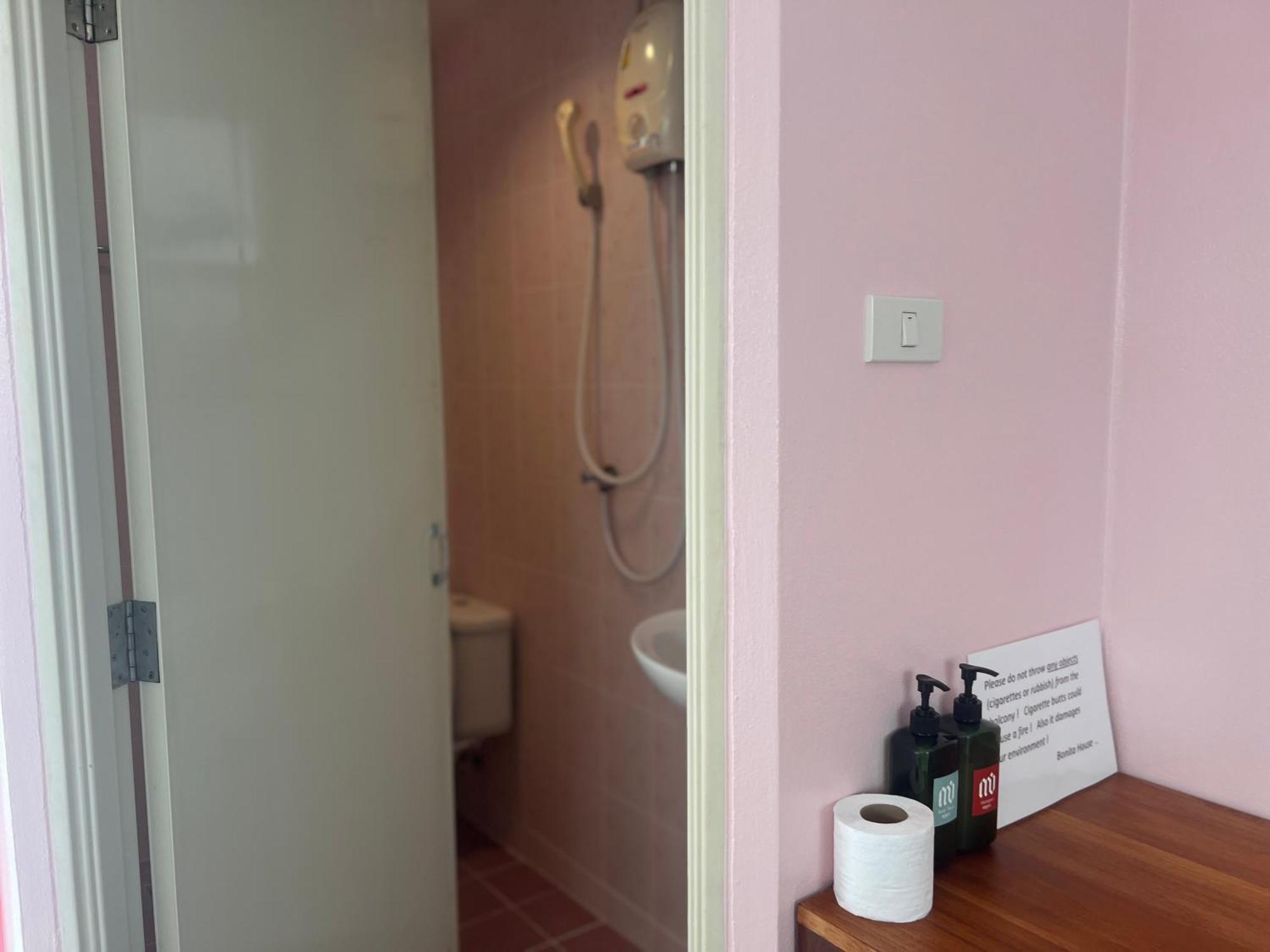 Bonita House Hotel Bangkok Ngoại thất bức ảnh