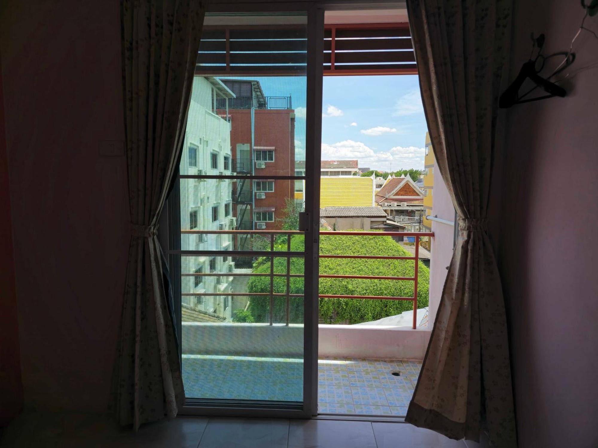 Bonita House Hotel Bangkok Ngoại thất bức ảnh